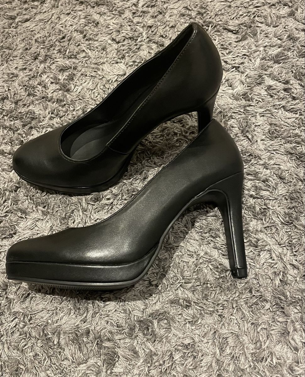 Graceland Scarpe da donna: Graceland Pumps – Nuovo (secondo la descrizione) da Schaffhausen venduto da L.BA