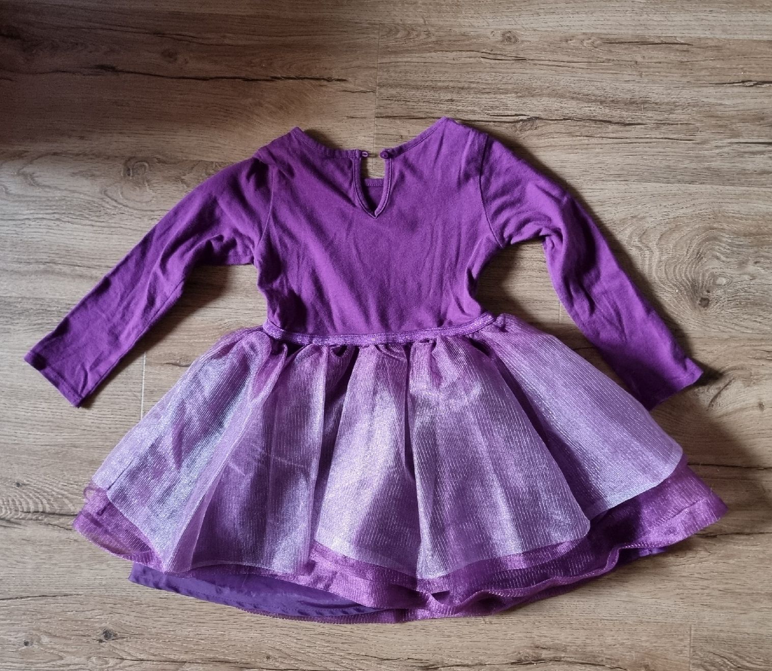H&M Vestiti & Gonne: Frozen Kleid von H&M, Grösse 98/104 – Usato da Feusisberg venduto da nijasci 1