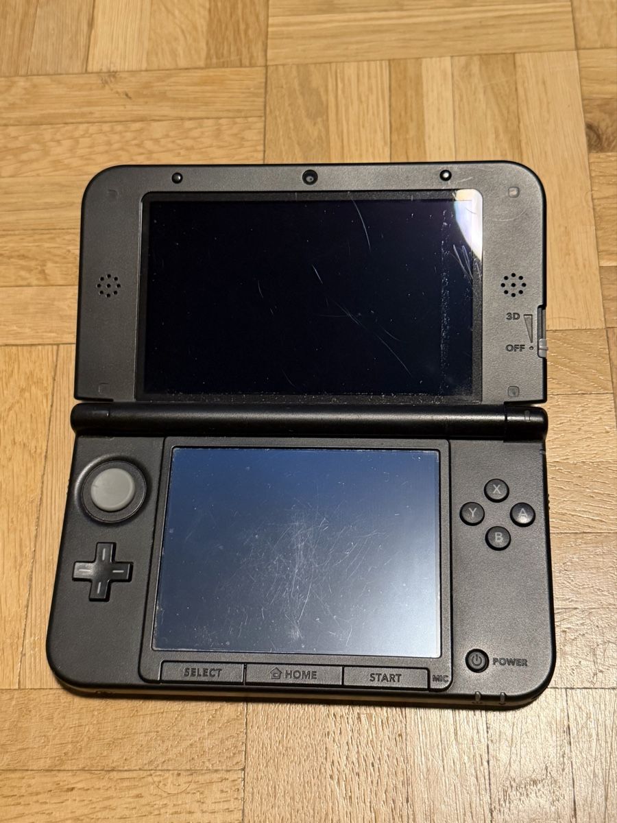 Nintendo Konsolen: Nintendo 3DS XL Gris – Gebraucht aus Le Lignon von nic_6bk7 1