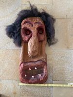 Masque traditionnel suisse en bois