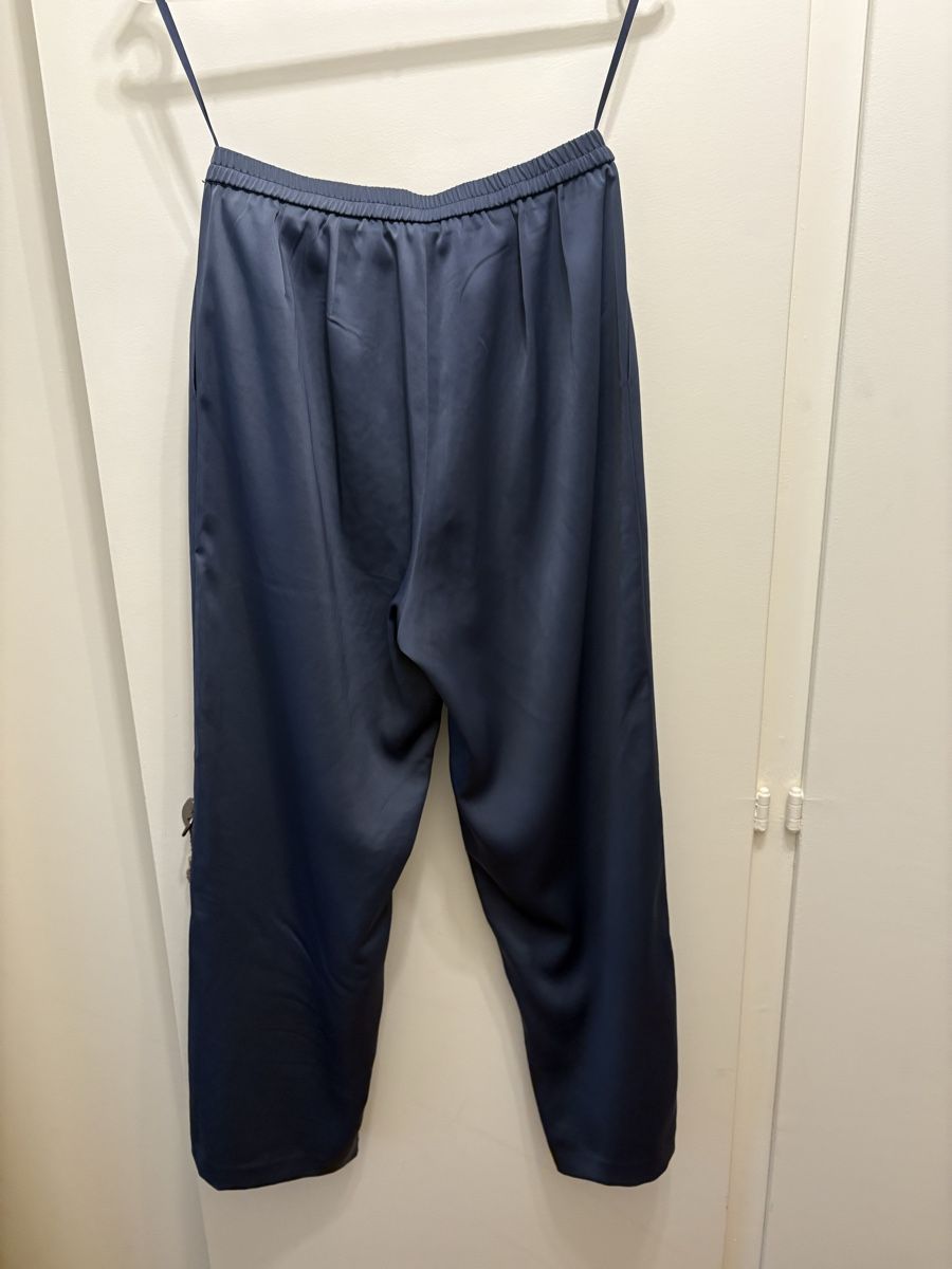 Uniqlo Pantaloni: Uniqlo trousers – Nuovo (secondo la descrizione) da Genève venduto da mar_dt67 2
