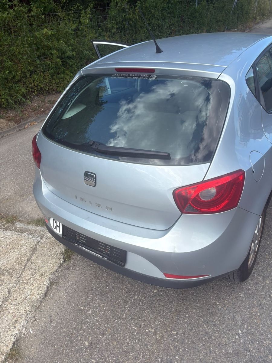 Seat Automobili: Seat ibiza 1.4 Benzin – Usato da Sursee venduto da Fion 1
