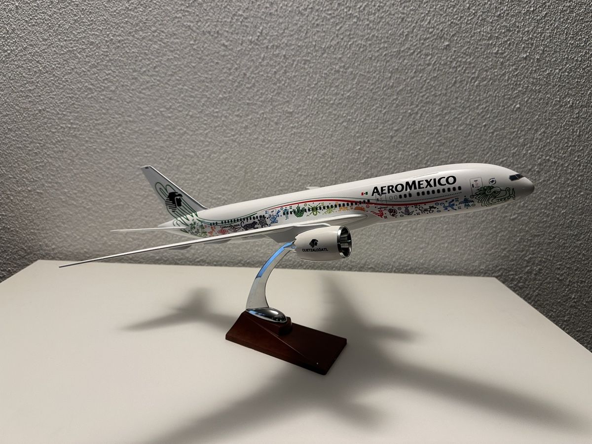 Modellbausätze & Standmodelle: Aero Mexico Modell 1:200 Special Livery – Gebraucht aus Rosshäusern von maexuu 3