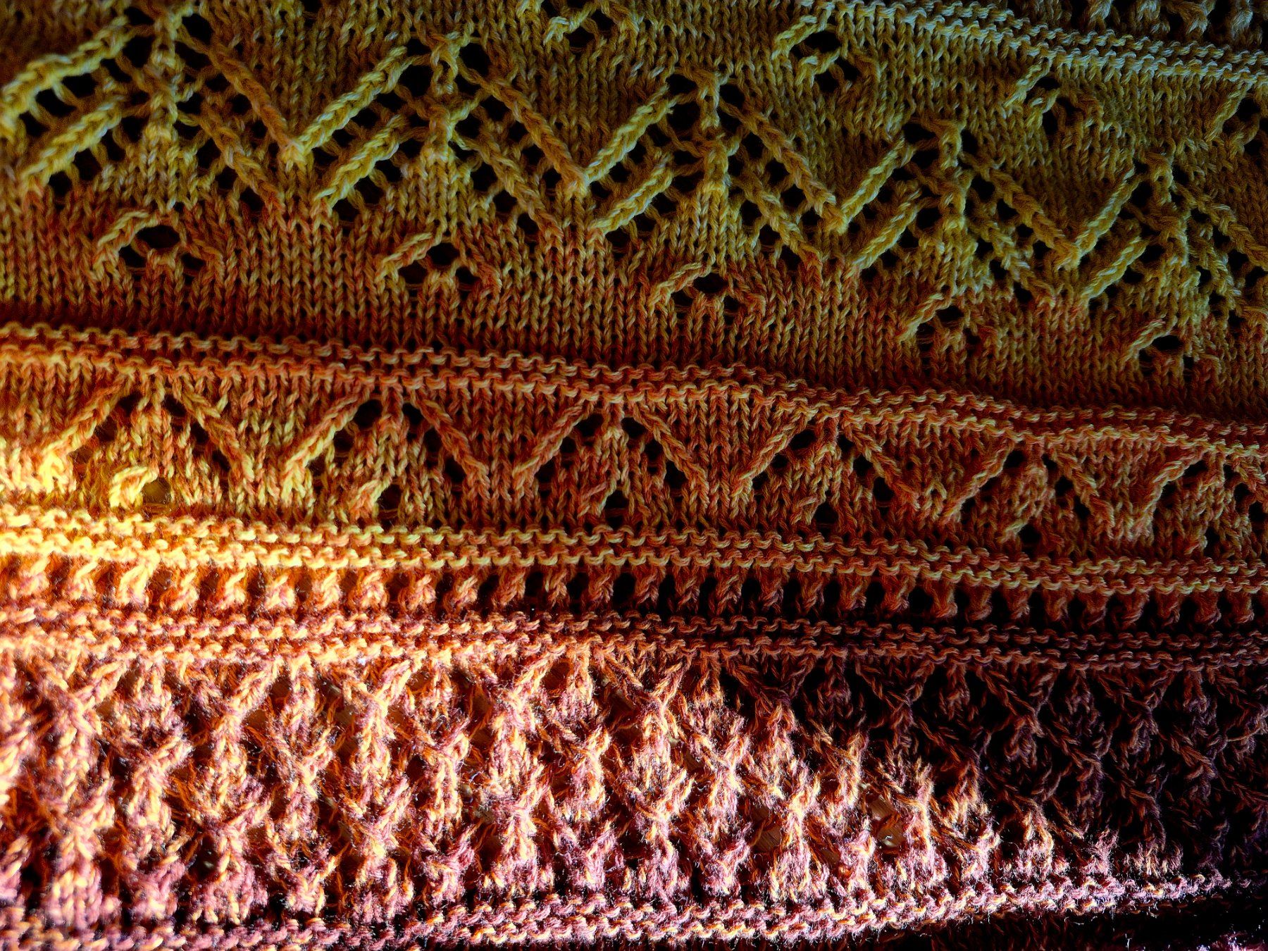 Foulard & Sciarpe: Handgestrickte Stola – Nuovo (secondo la descrizione) da Schafhausen im Emmental venduto da Herzrose 2