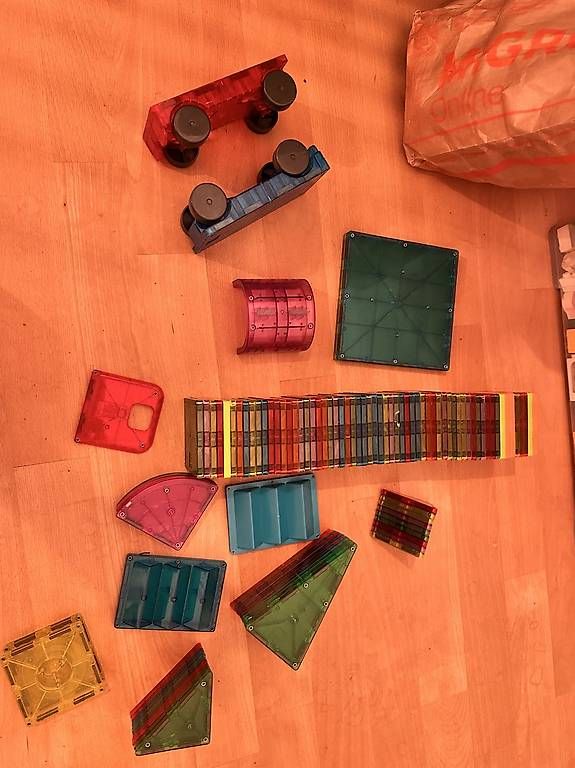 Giocattoli: Magnatiles Magnet Bausteine – Usato da Hausen am Albis venduto da ysgem