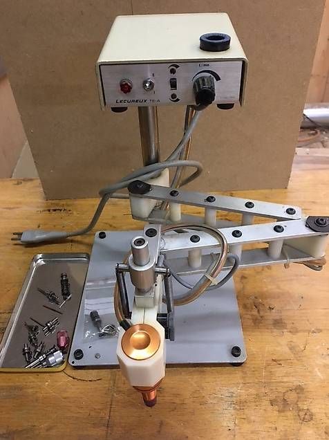 Tutti gli attrezzi: Perceuse / Tournevis électrique LECUREUX avec pantographe – Usato da Valangin venduto da Saga2078