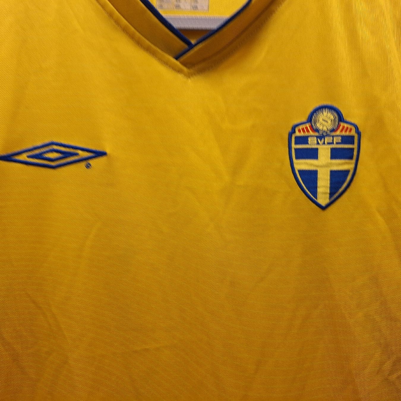Canottiere & Pantaloni: Umbro Sweden Mannschafft 2003 – Usato da Bellinzona venduto da LA-ropa-de-Juan 3