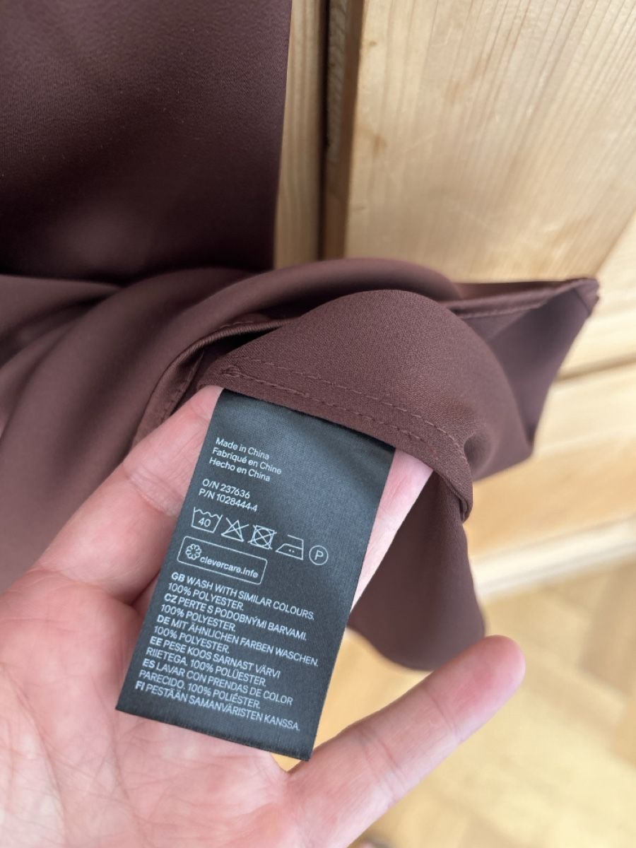 H&M Kleider: Braunes Satinkleid, ungetragen – Neu (gemäss Beschreibung) aus Solothurn von lav_md 3