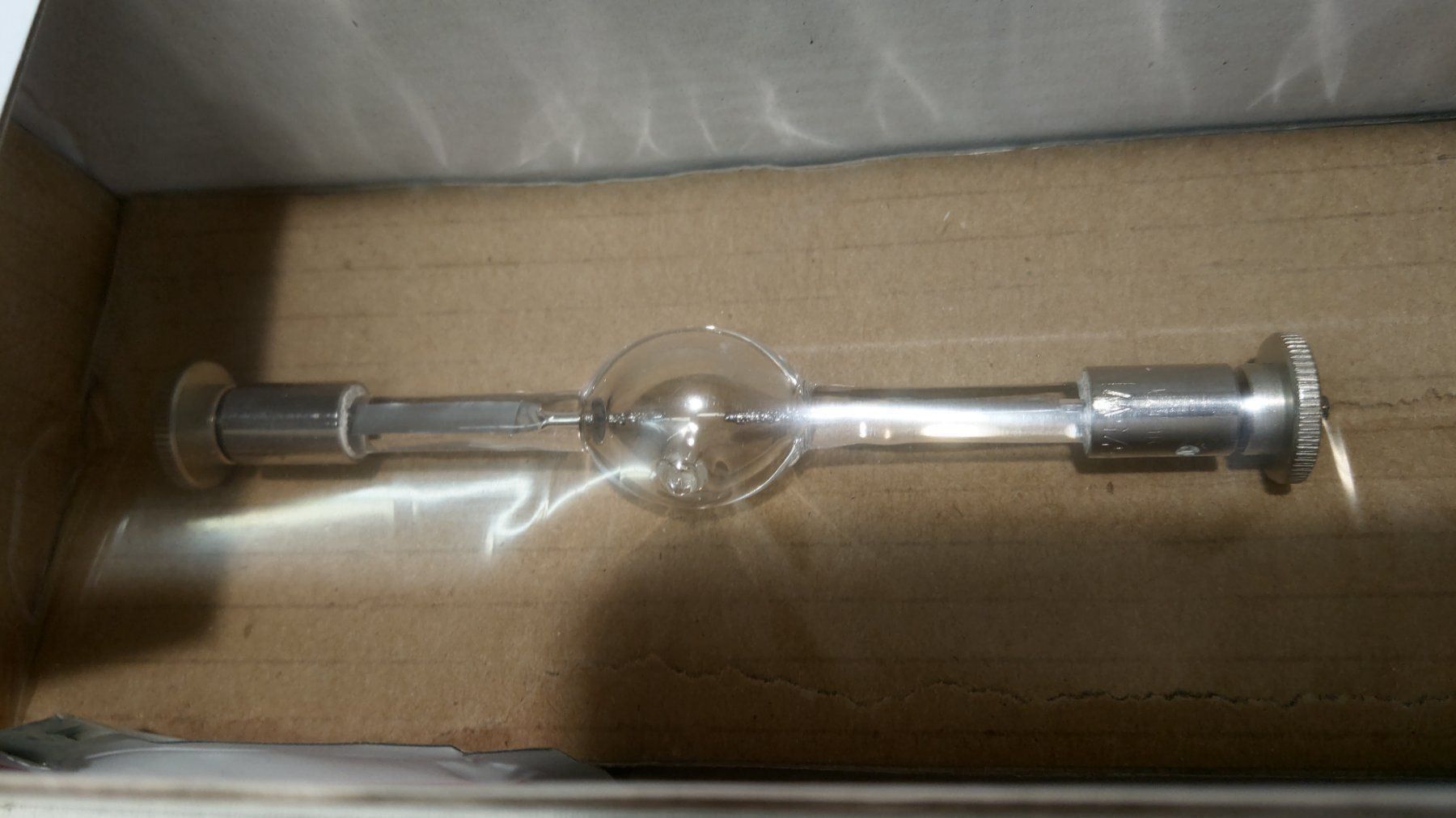 Philips Lampade: Philips MSI 575 W Halogenlampe (x746) – Nuovo (secondo la descrizione) da Däniken SO venduto da Profog1