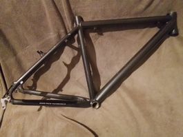 PRICE SWISS Rahmen 48cm/19"/M NEU PORTOFREI!