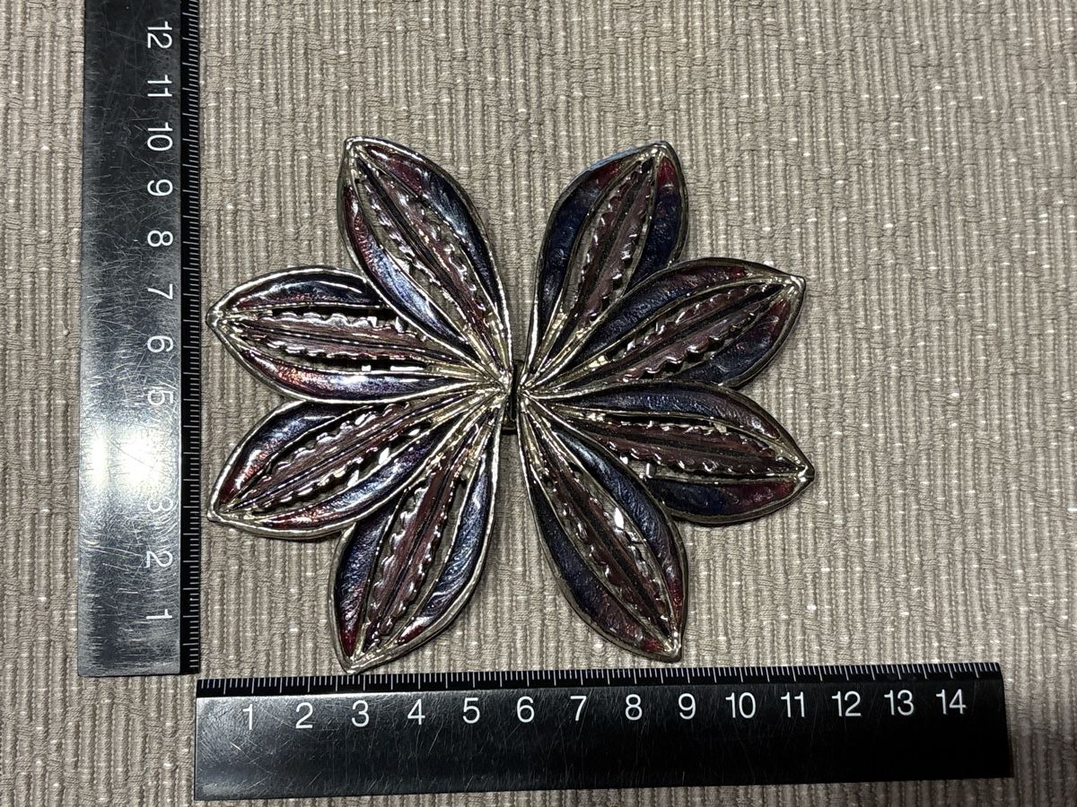 Fibbie per cinture: Gürtelschnalle Blumen Blüte – Nuovo (secondo la descrizione) da Rümlang venduto da Fledermaus16
