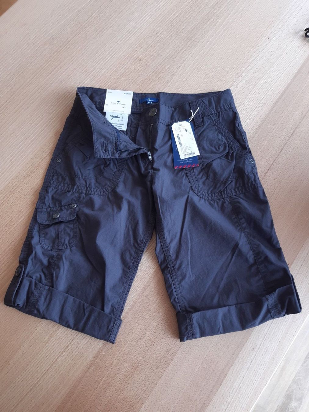 Tom Tailor Pantaloni: Bermuda Tom Tailor Grösse W34 – Nuovo e nell'imballaggio originale da Aarwangen venduto da Anflolu66