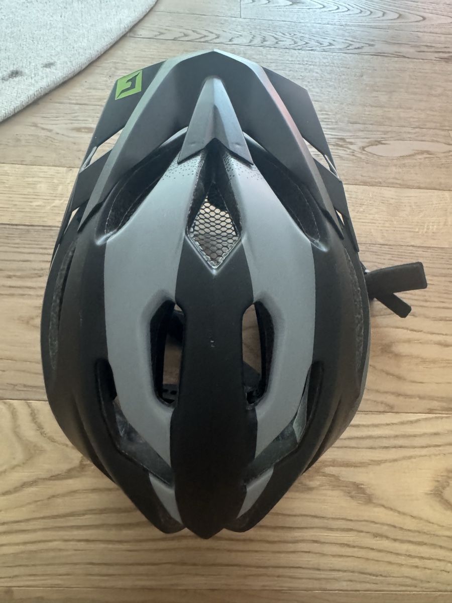 Caschi: Halfshell MTB-Helm Fullface – Usato da Horgen venduto da JekerZurich 2