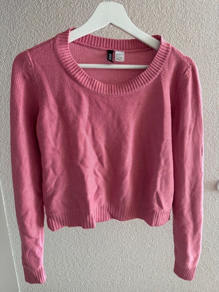 H&M Maglioni & Felpe: H&M Divided Pullover rosa Grösse 34 gebrauchter Zustand – Usato da Dübendorf venduto da gru_v8px