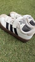 Chaussures enfant Adidas blanches et noires, taille 29