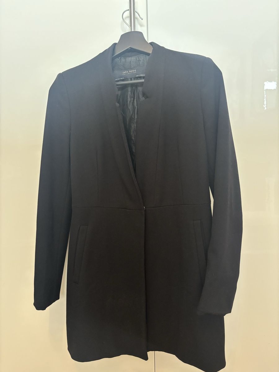 Zara Giacche: Zara Blazer Schwarz  – Usato da Küttigen venduto da GitLab