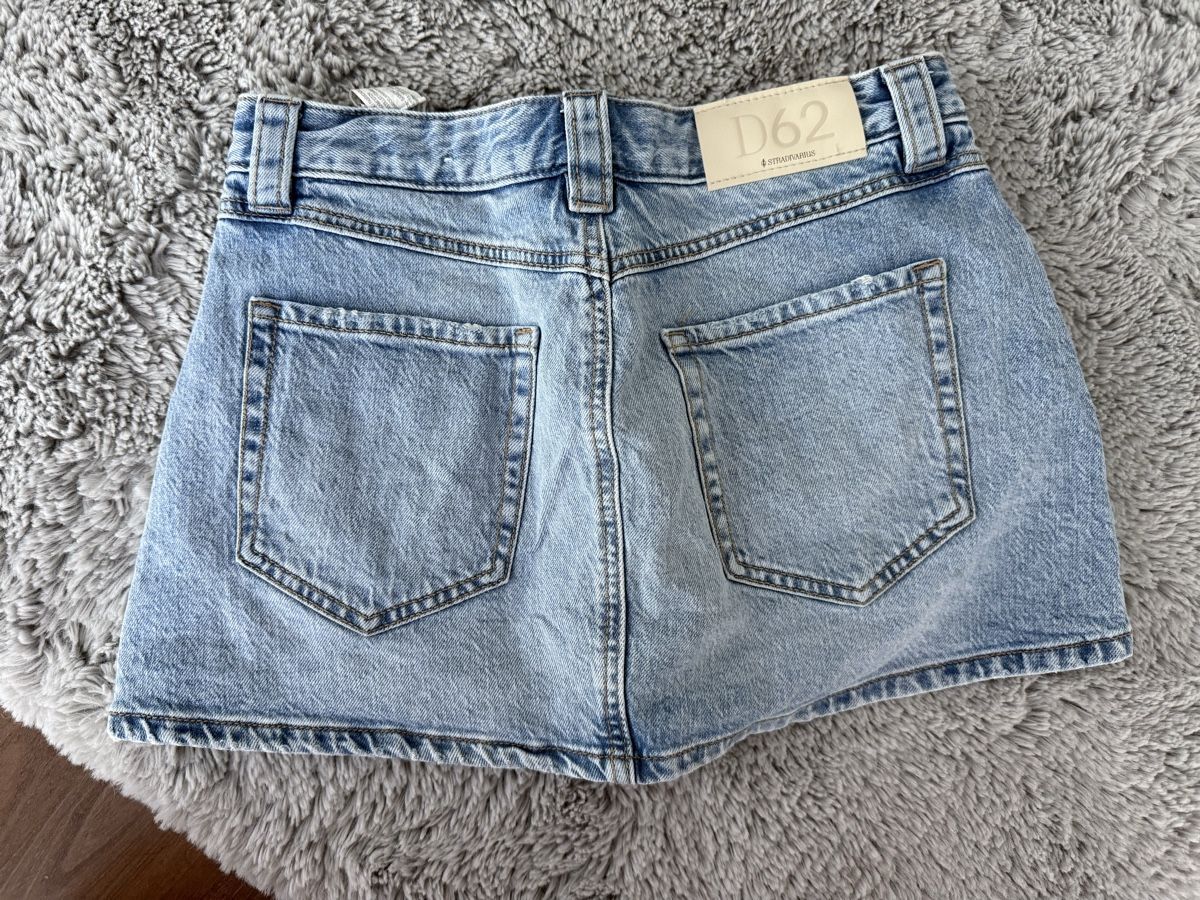 Stradivarius Jupes: Jeans Hosenrock – D'occasion à Herisau par deb_5qfc 2