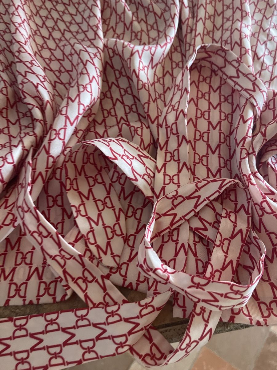 Guess Blusen:  Marciano Camicia lunga monogramma logo-nuovo  – Neu und originalverpackt aus Gordevio von LanaZimm 2