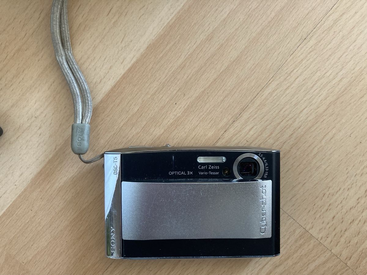 Sony Kamera: Sony Cyber Shot DSC-T5 Kamera – Gebraucht aus Basel von Myriam3 3