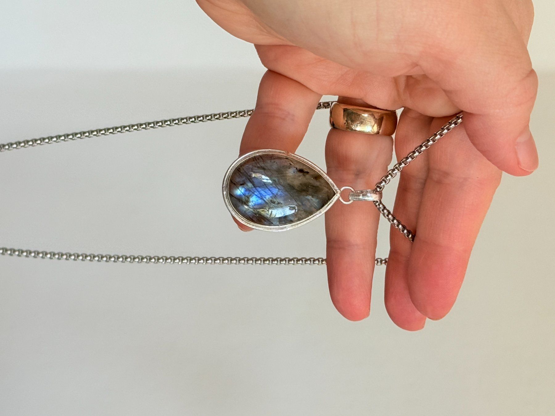 Catenine: Superbe collier Labradorite neuf ✨ Élégant – Nuovo e nell'imballaggio originale da Genève venduto da AWWA 8