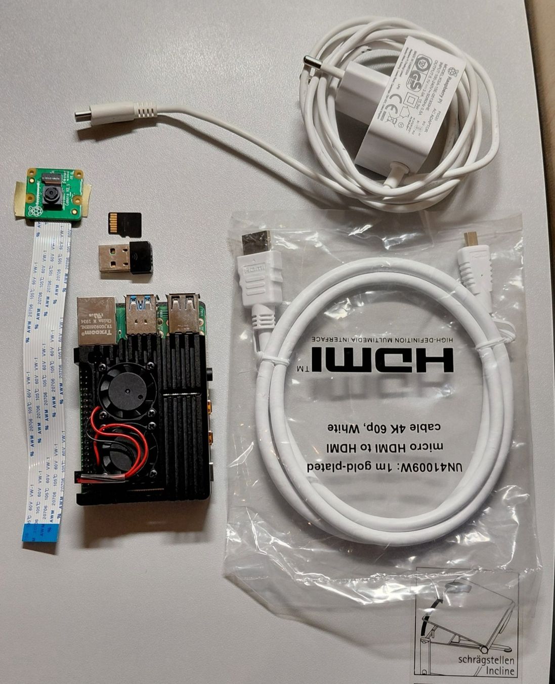 Raspberry Pi PC: Raspberry Pi 4 + Zubehör – Usato da Volketswil venduto da jul_hwb8