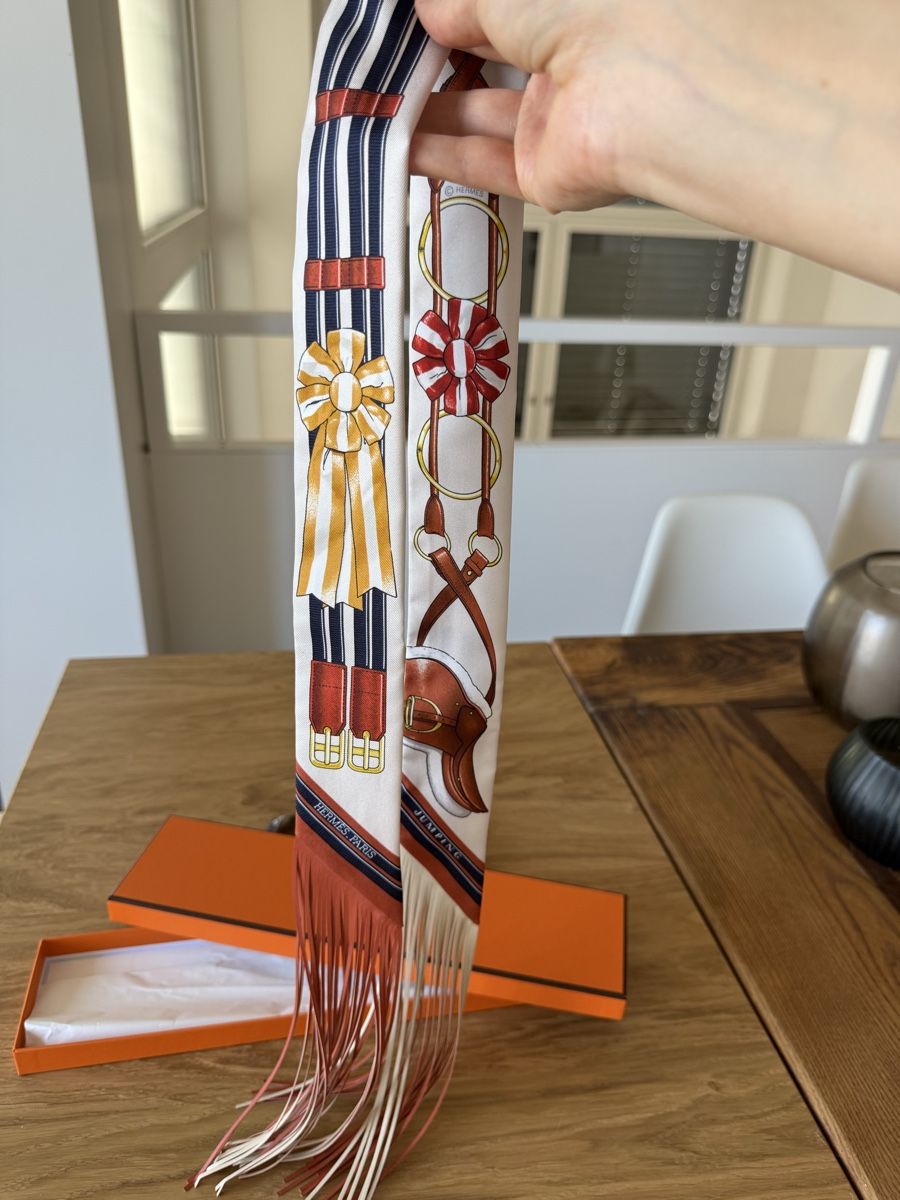Hermès Foulards, Tücher & Schals: Hermès Twilly Fransen 100% Seide & Leder orange  – Neu und originalverpackt aus Zürich von janni_jj12 8