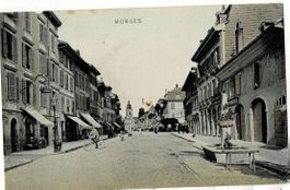 Morhes Strassenansicht belebt 1912