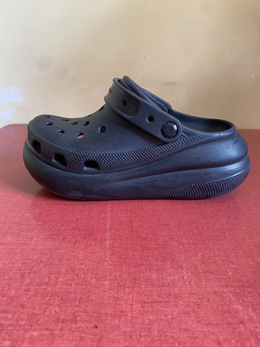 Crocs Scarpe da uomo: Crocs Platform Clogs, “Classic Crush” – Nuovo (secondo la descrizione) da Zürich venduto da Lisuschkah 1