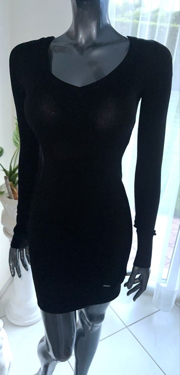 Guess Robes: GUESS STRICKKLEID GR. M  – Neuf (Voir description) à Unteraegeri par MH203 1