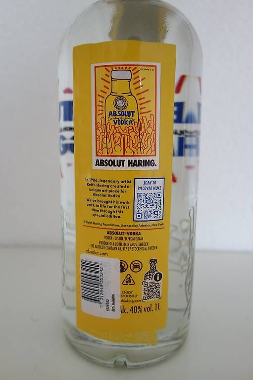 Absolut Vodka Spirituosen: Neuste Absolut Vodka HARING art edition 1L – Neu und originalverpackt aus Bonstetten von polarvids 2