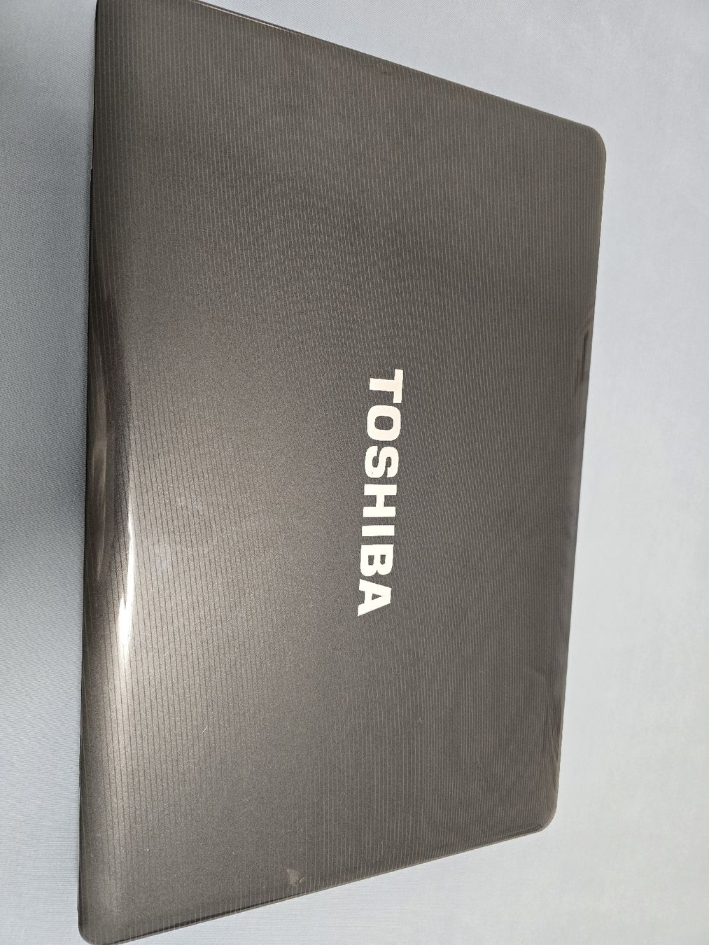Toshiba Notebooks: TOSHIBA  – Gebraucht aus Winterthur von Bole.sd 2
