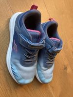 Hallenturnschuhe ‚Kangaroos‘ in blau, Gr. 32