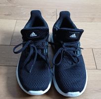 ADIDAS Hallenschuhe Gr. 39.5