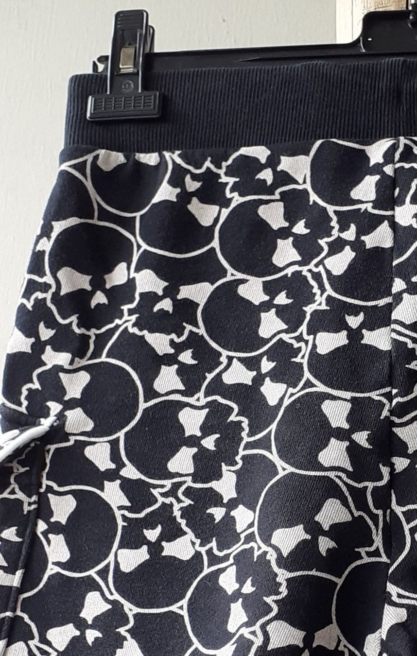 Sisley Pantaloni: Sisley Shorts XS – Usato da Bern venduto da Solarsystem 4