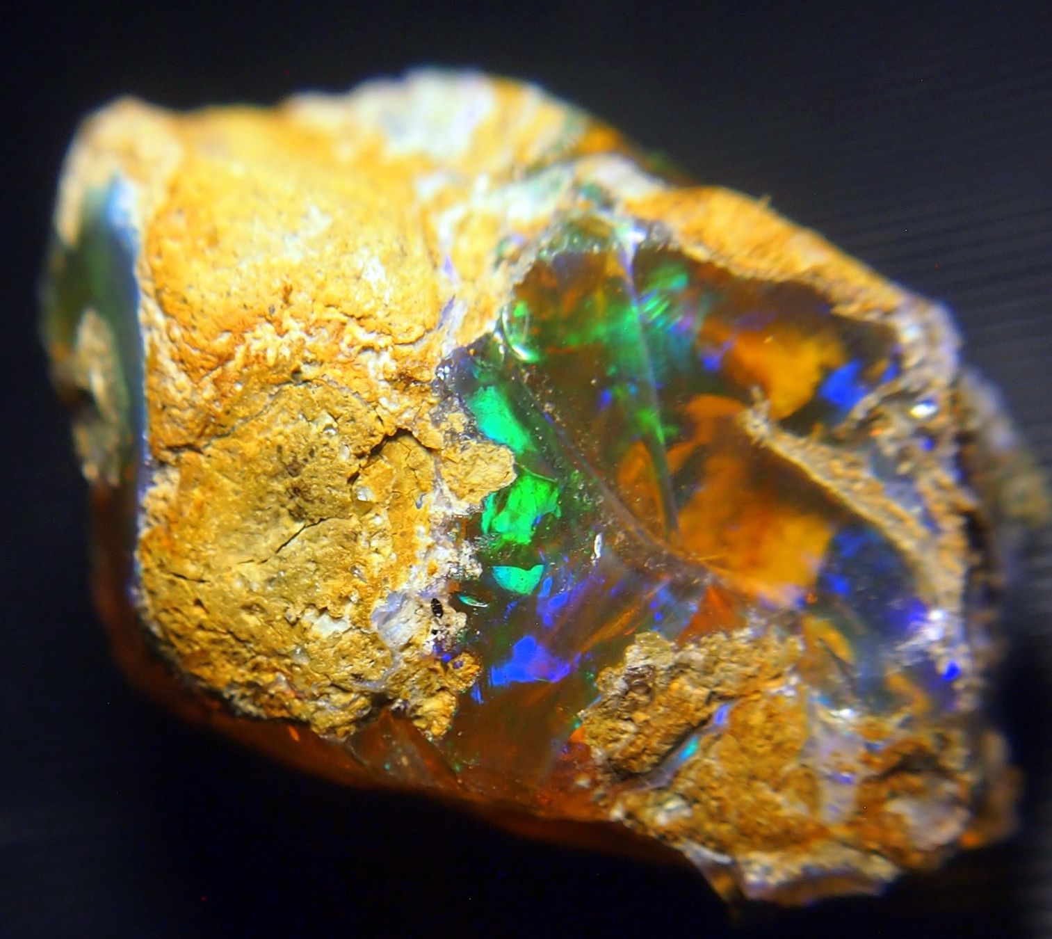 Pietre preziose: 39 ct. Top-funkelnder WELO-Feueropal roh – Nuovo e nell'imballaggio originale da Reinach BL venduto da Marblue 3