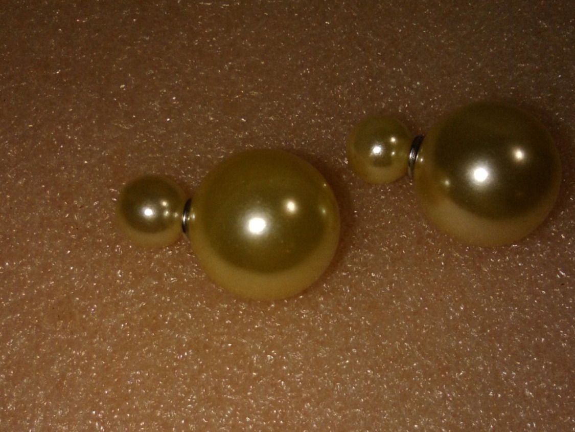 Boucles d'oreille: OHRRINGE MODESCHMUCK,,WEISS FARBE,,RUND FORM – Neuf (Voir description) à Basel par bijoutrie_4