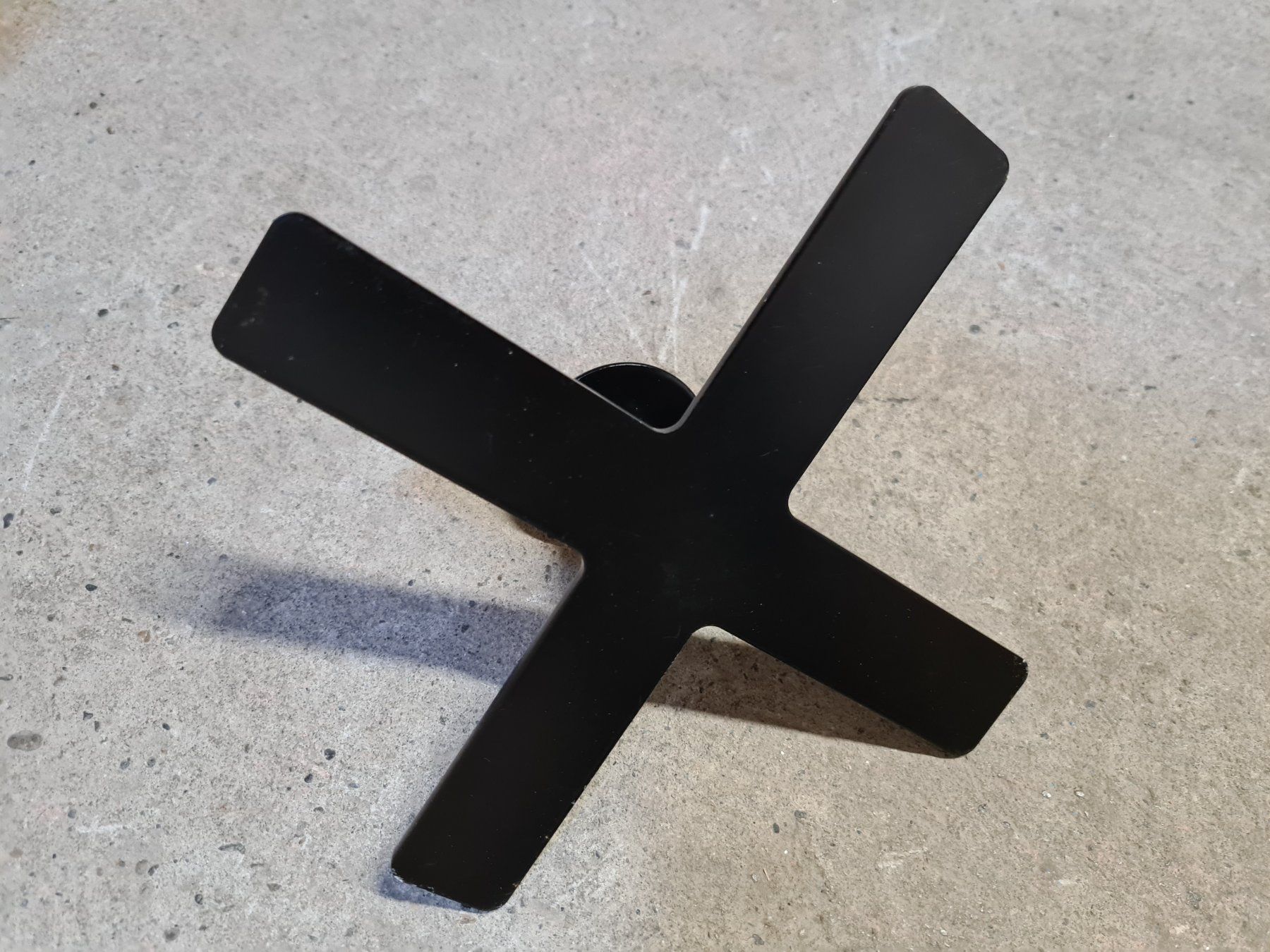 Garderobe: Garderoben-Kreuz – Neu (gemäss Beschreibung) aus Romanshorn von Rachacha