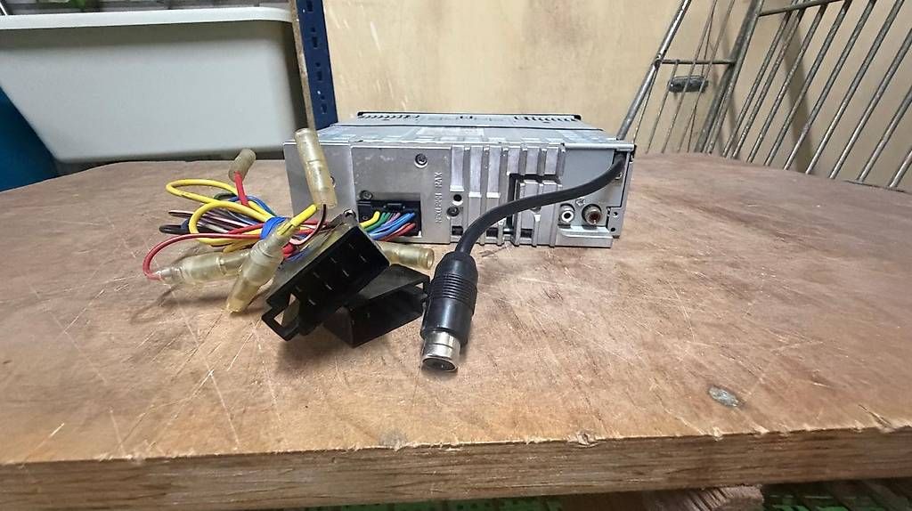 Radio: Alpine CDE-9841R Autoradio – Usato da Langenthal venduto da tob_8lr7 2