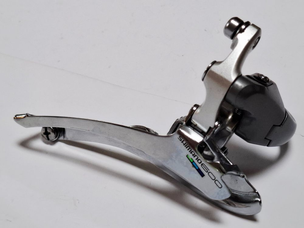 Dérailleur Avant Shimano 600 Tri Color FD-6401, Vintage, Montage Brasé, 8 Vitesses, 90g
