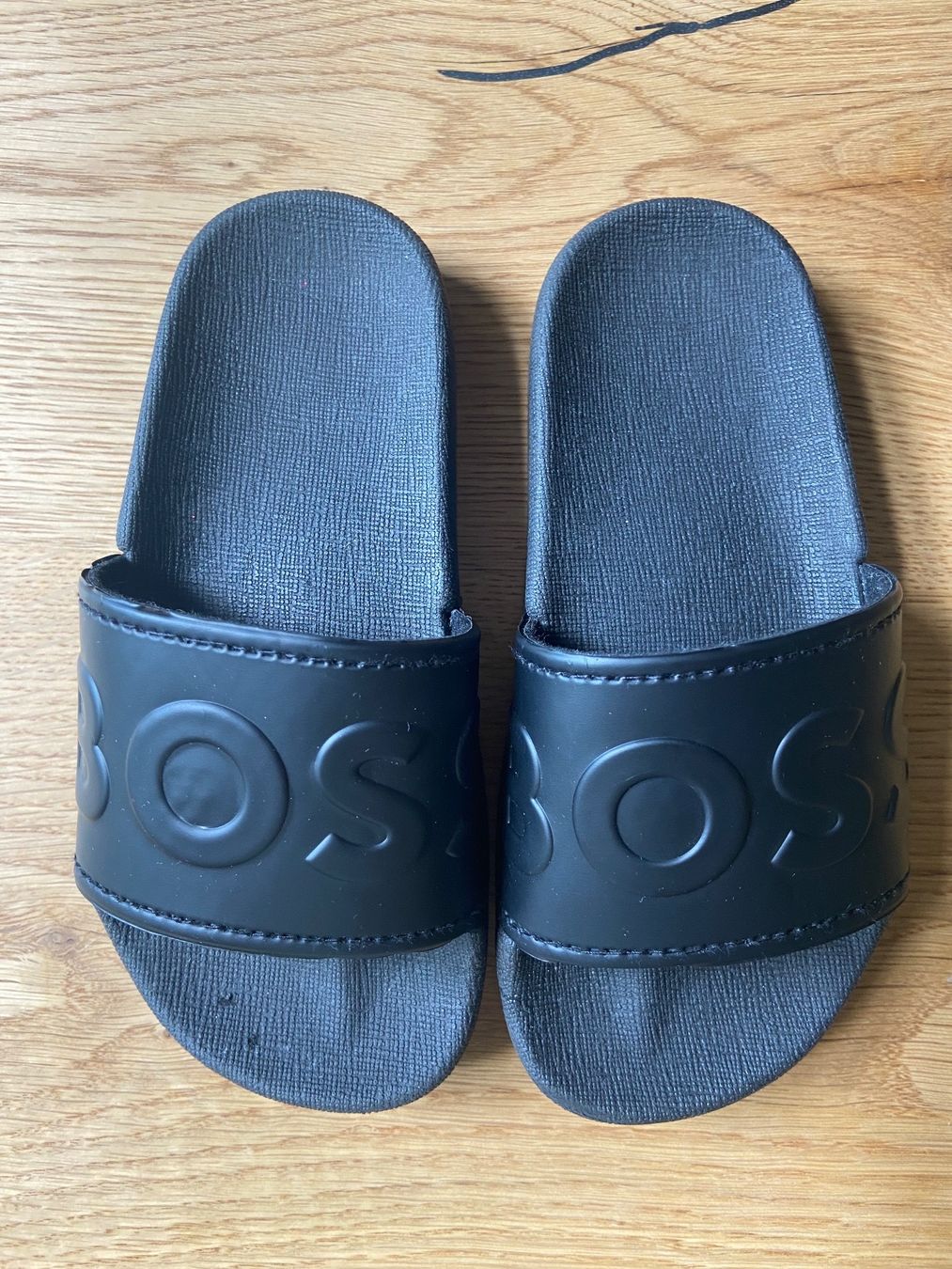 Hugo Boss Schuhe für Jungen: Hugo Boss, Badeschuhe, Gr. 29 – Gebraucht aus Zürich von Pokimoki_1