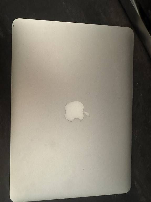 Notebook: MacBook Air 13  Batteria con 70 cicli – Usato da Riazzino venduto da mel_y8dd 2