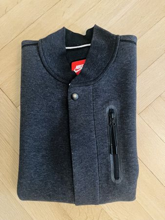 Nike Sweatjacke Gr. M