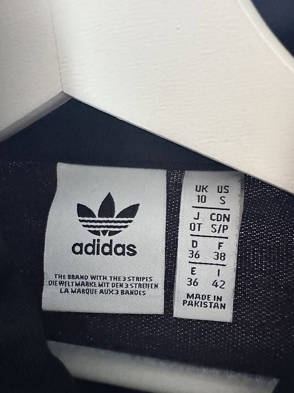 Adidas Jacken: Adidas Originals – Gebraucht aus Gümmenen von Monsieur_Finn 2
