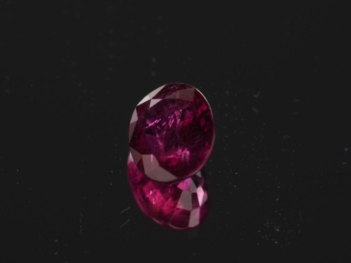 Pietre preziose: Natural Purplish Red Ruby 0.80ct - Incl. Certificate – Nuovo e nell'imballaggio originale da Buchs SG venduto da OTNaturalGems 2