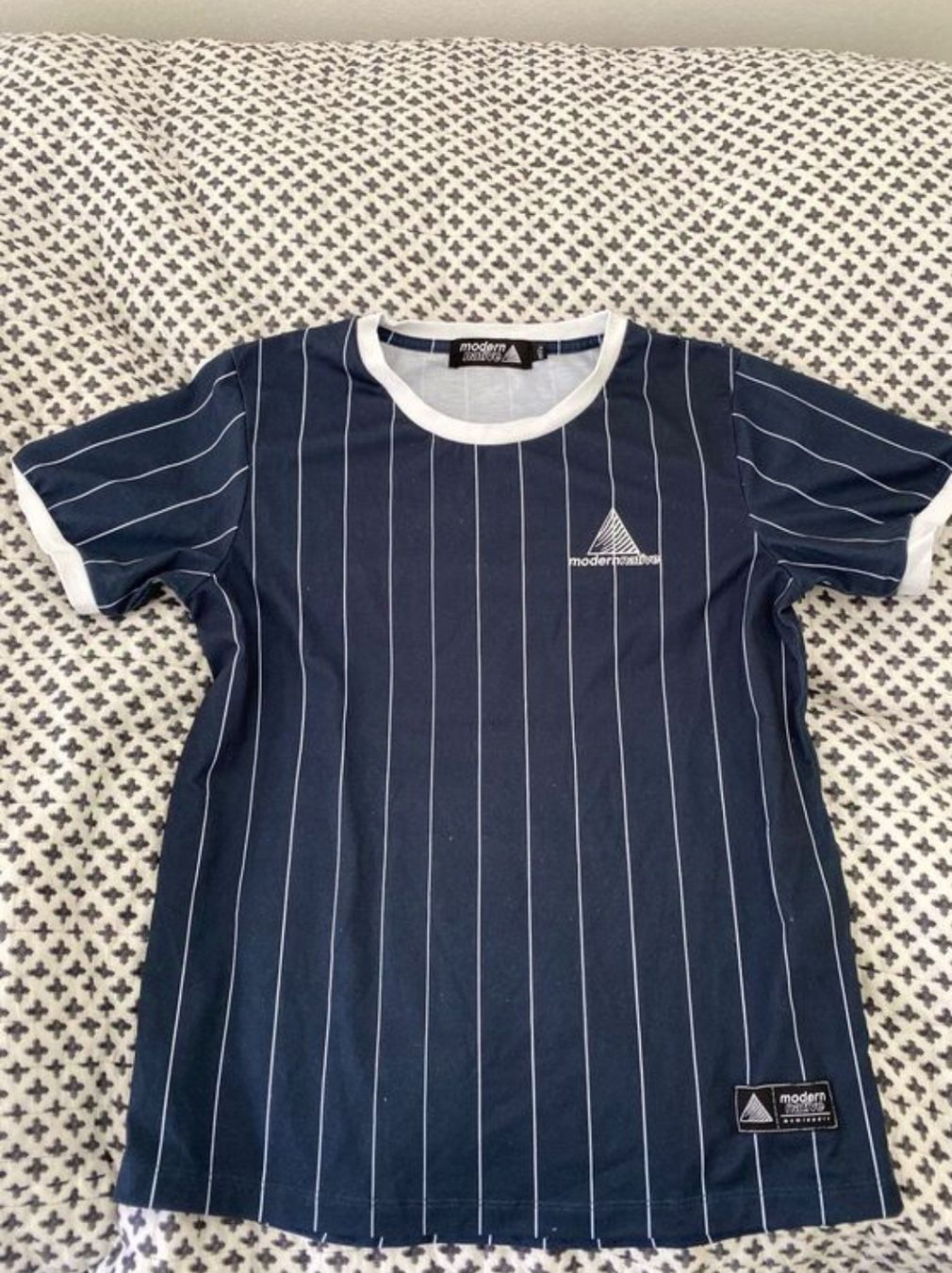 Hemden, T-Shirts & Polos: T-Shirt Gr 152 – Gebraucht aus Binz von julijuli