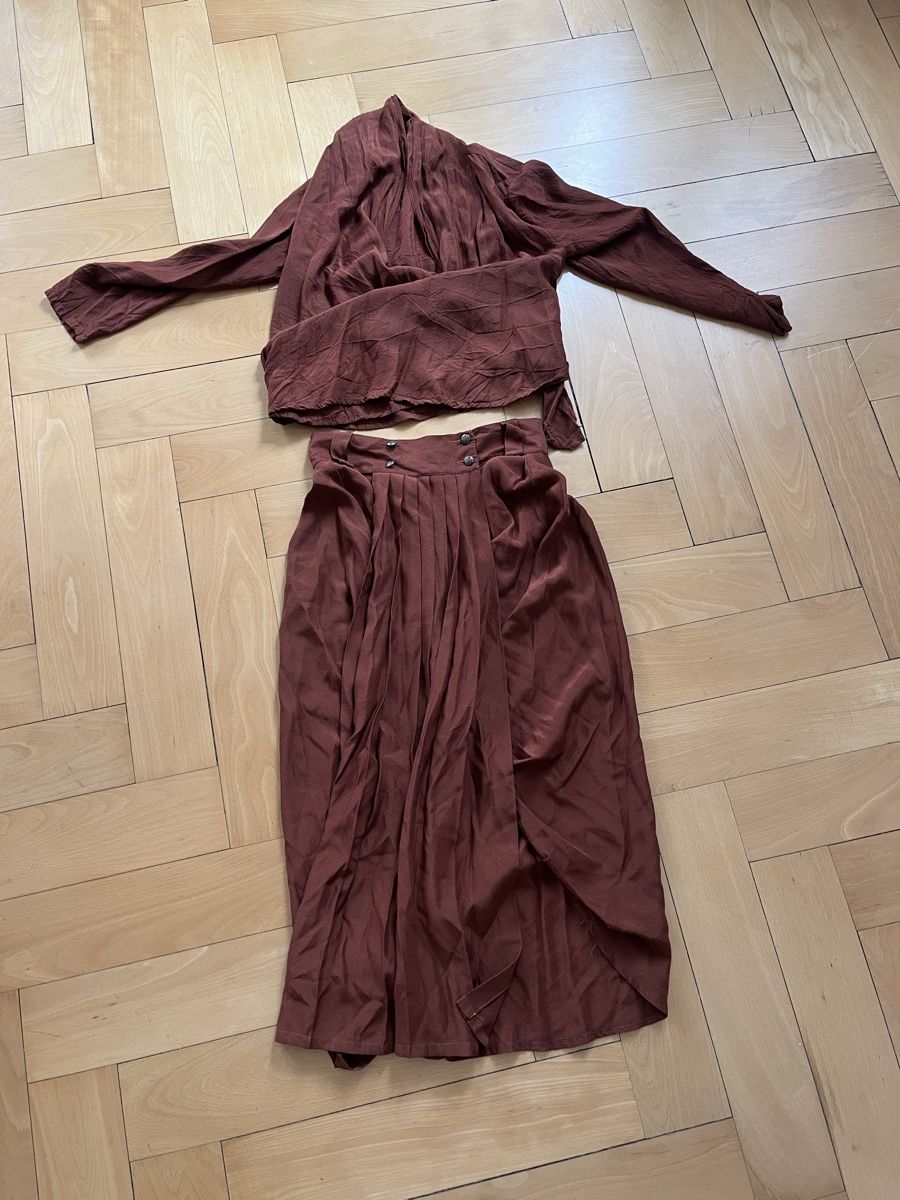 Ensembles & Tailleurs: Completo Blue Gardenia: Gonna e Top Elegante Autunno 49 – D'occasion à Zürich par cat_rsn7