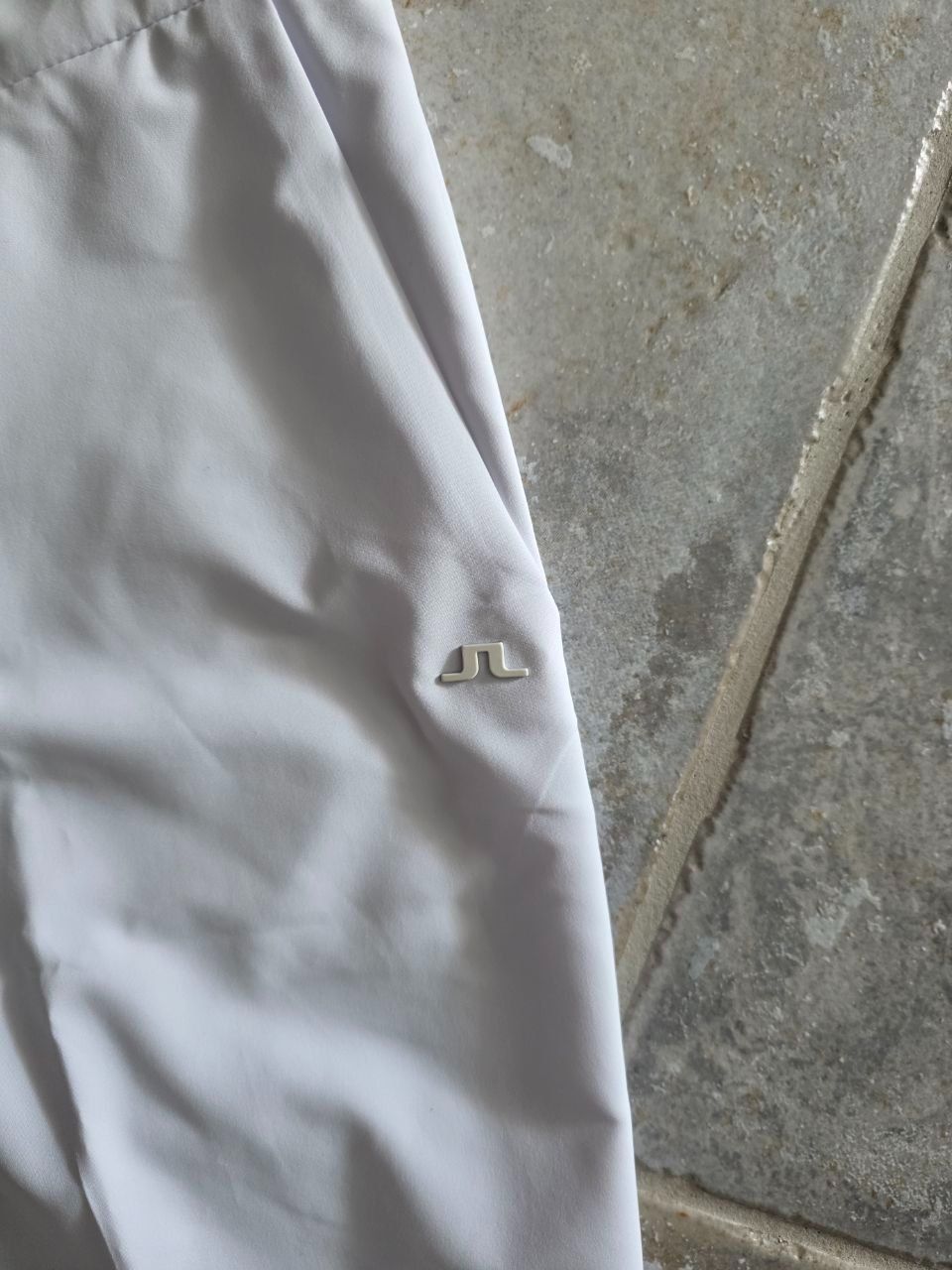Lindeberg Pantaloni: J. Lindeberg Golf Hosen Gr. 28 – Usato da Maur venduto da Edsch 1