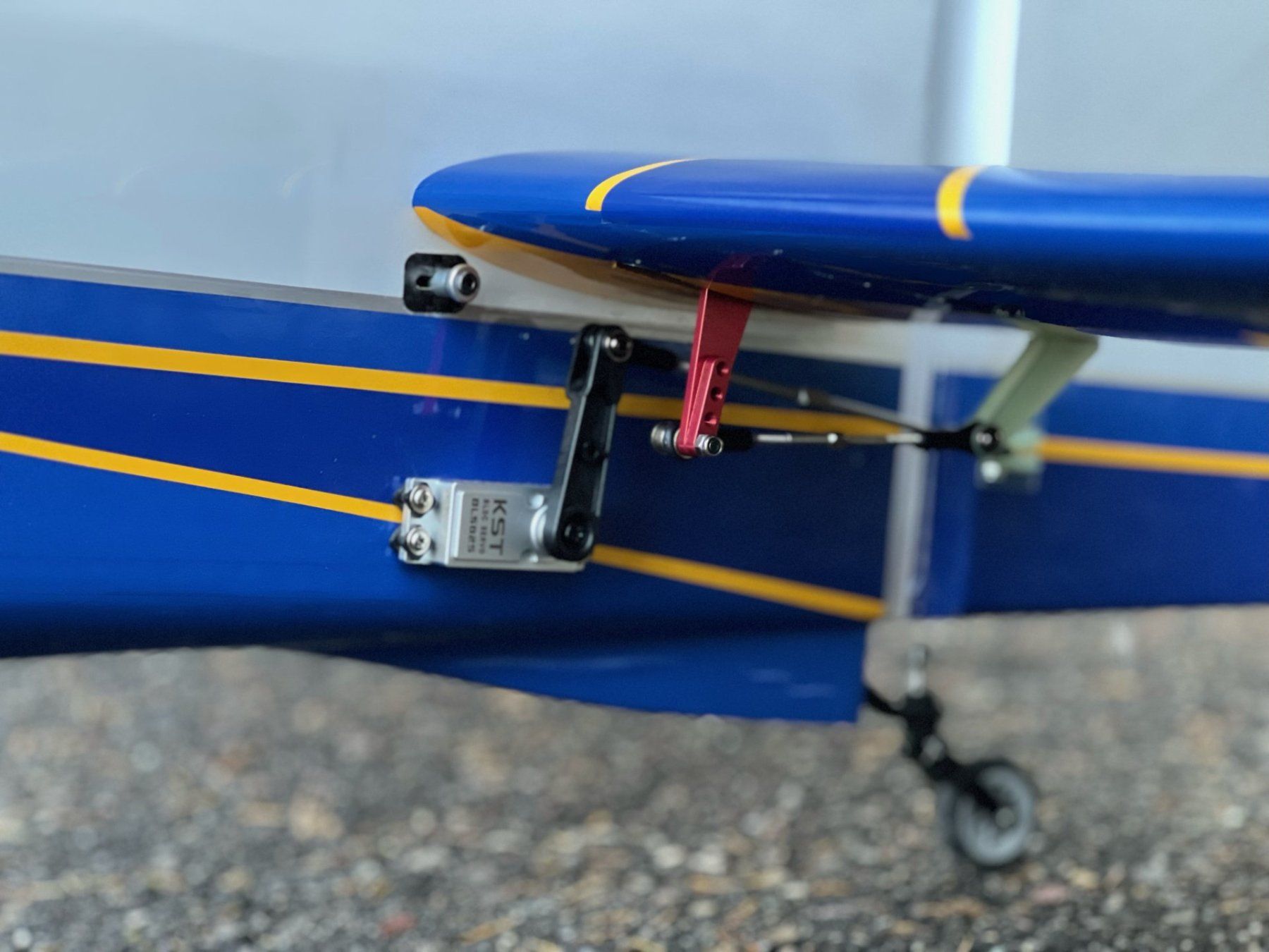 Modellismo RC: Extreme Flight ExtraNG 91' Blau/Weiss – Usato da Frauenfeld venduto da Profi0 3