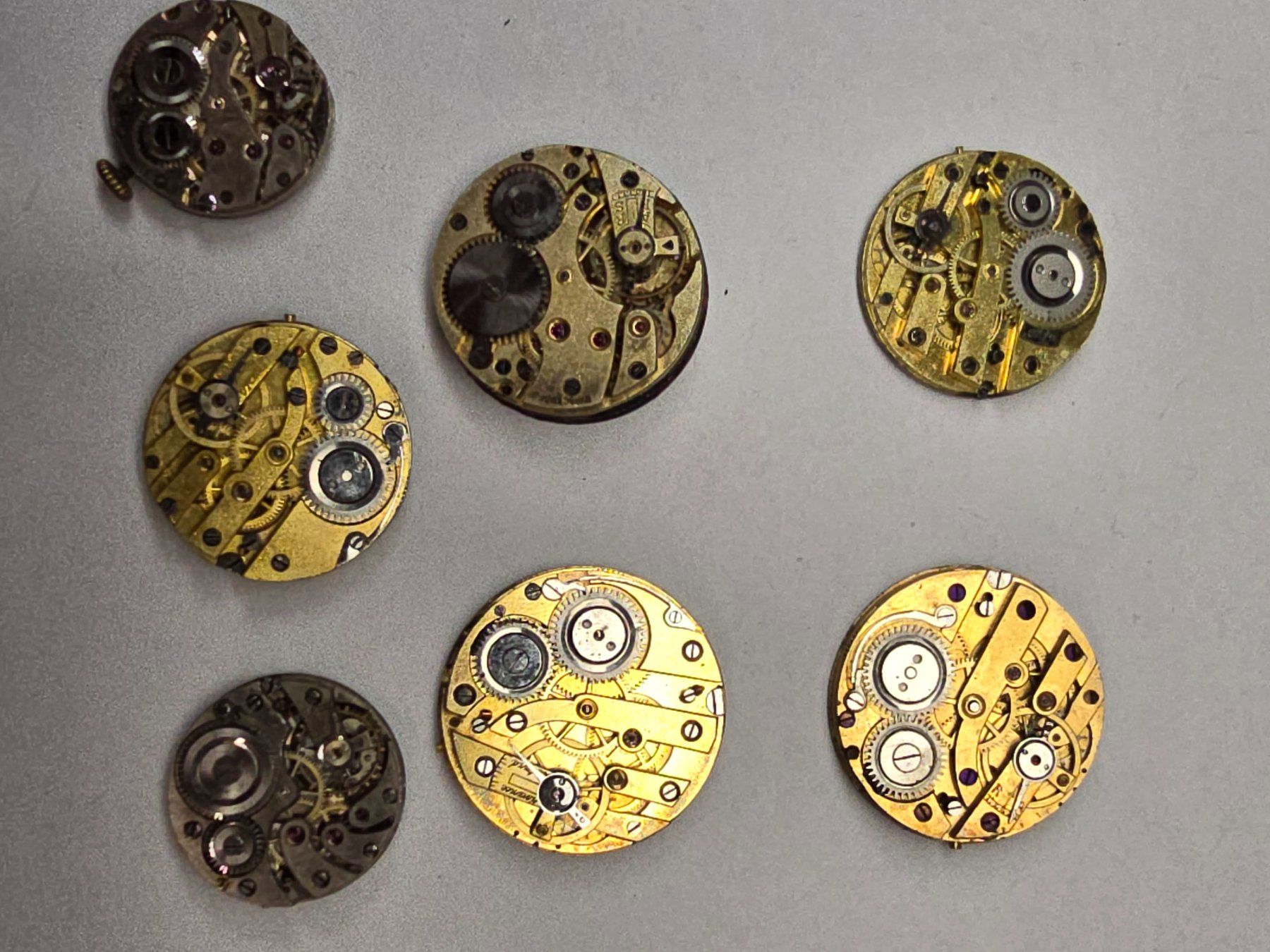 Orologi: Lot 7 de mouvements – Difettoso da Tramelan venduto da Nirdan 2