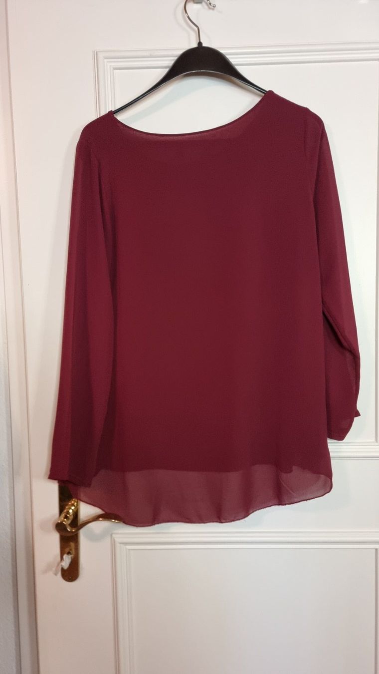 Blusen: Elegante Bluse Gr. 38/40, weinrot – Gebraucht aus Wald ZH von CapLux 2